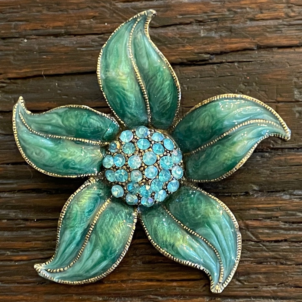 Vintage flower pin